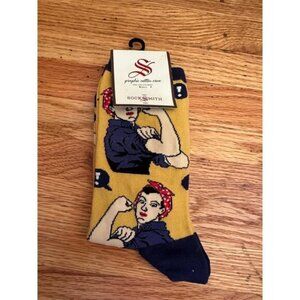 Rosie The Riveter Graphic Cotton Crew Socks For Women